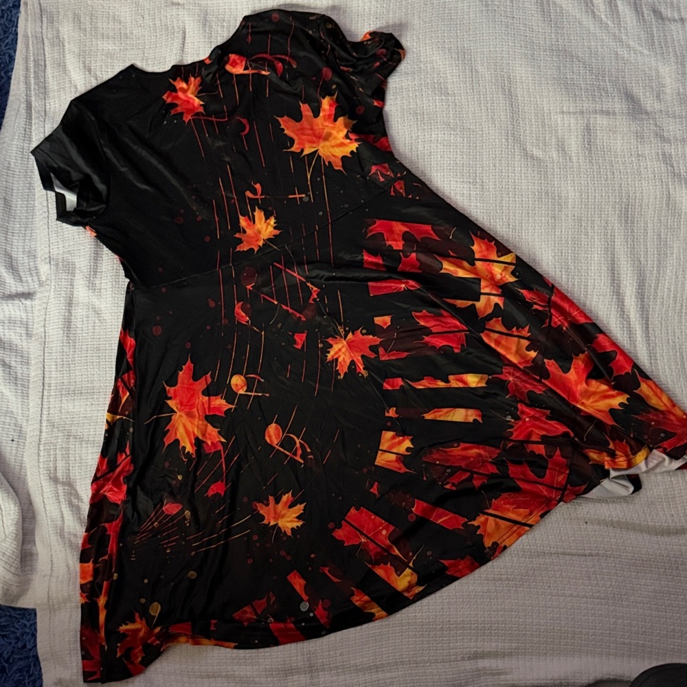 Vibrant Leaf Print Mini Dress - Picture 2 of 3